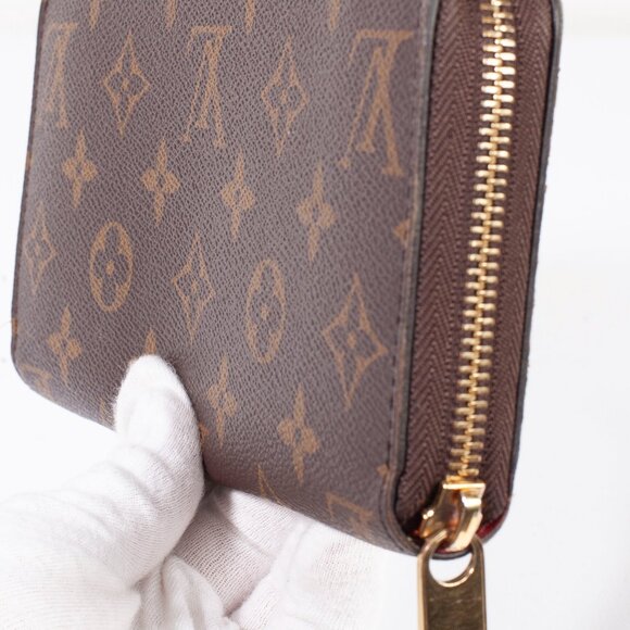 Authentic Louis Vuitton Monogram Poppy Zippy Wallet - Picture 3 of 16